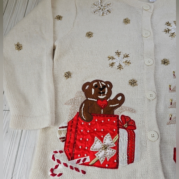 Winter Wonderland Vintage Embroidered Knit Cardigan in Cream and Red Size Med - Picture 4 of 12